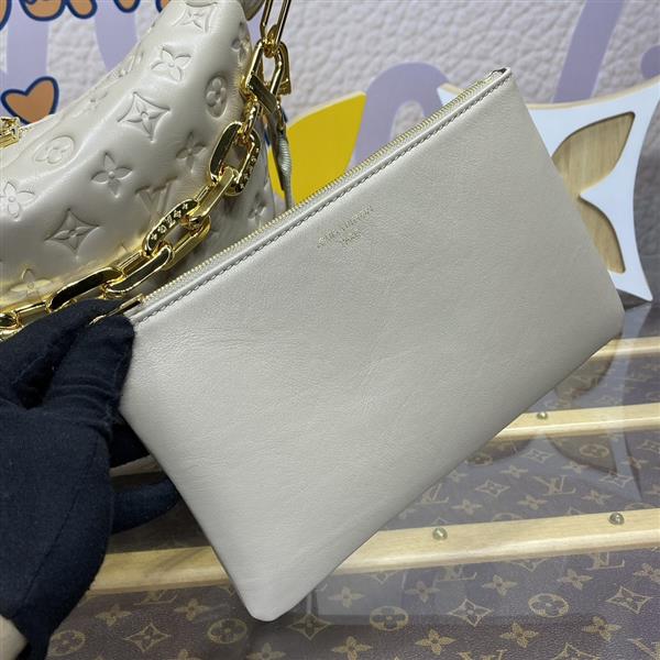 2026122194240640 120